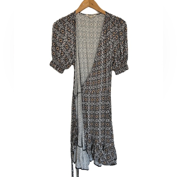 Boden Dress Women's Black Opulent Pome Ruffle Wrap Jersey Mini 4R - Picture 4 of 13